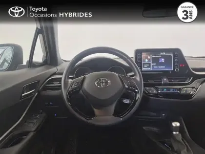 Photo 8 Toyota C-HR  1.8 Hybride 122ch Dynamic E-CVT