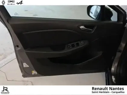 Photo 14 Renault Clio  1.5 dCi 100ch Evolution