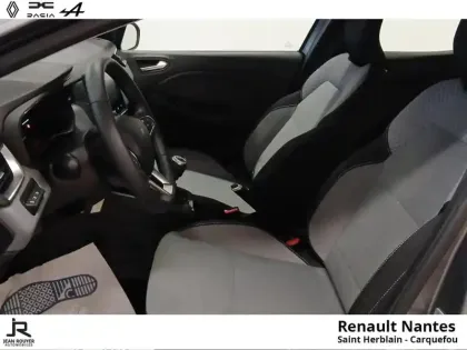 Photo 25 Renault Clio  1.5 dCi 100ch Evolution