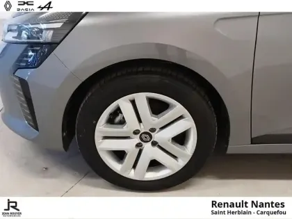 Photo 23 Renault Clio  1.5 dCi 100ch Evolution