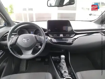 Photo 14 Toyota C-HR  2.0 Hybride 184ch Design Ultimate E-CVT