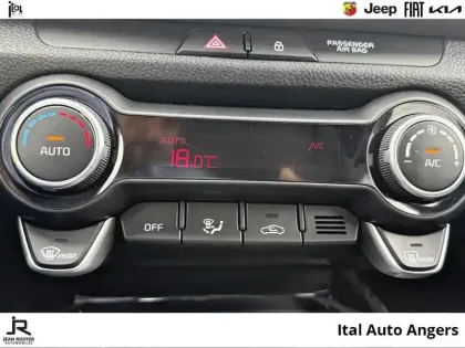 Photo 13 Kia Stonic  1.0 T-GDi 100ch Active