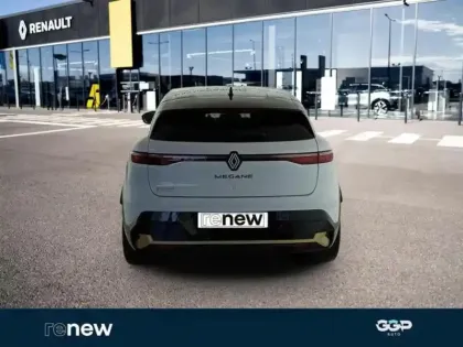 Photo 7 Renault Megane  E-Tech Electric EV60 220ch Iconic optimum charge -C