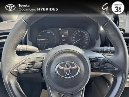 Photo 12 Toyota Yaris  116h Dynamic 5p MC24