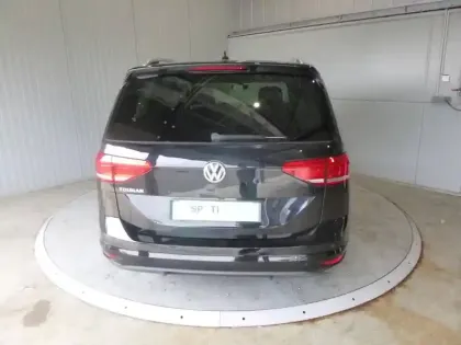 Photo 10 Volkswagen Touran  1.6 TDI 115ch FAP Connect 7 places Euro6d-T
