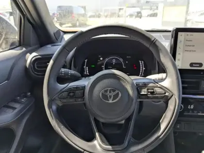 Photo 10 Toyota Yaris  Cross 130h Design MY25