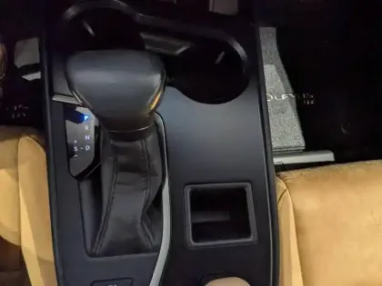Photo 10 Lexus UX  250h Pack Business 2WD