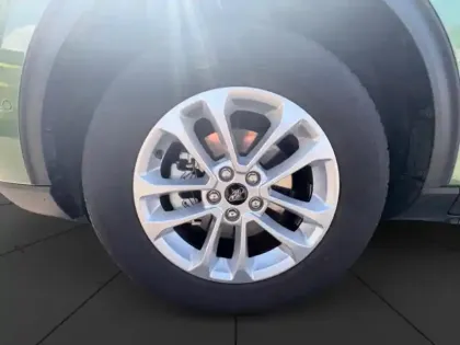 Photo 25 Ford Kuga  2.5 Duratec 180ch Hybrid FlexiFuel Titanium Business Powershift