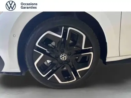 Photo 10 Volkswagen Golf  1.5 eTSI EVO2 150ch R-Line Edition DSG7