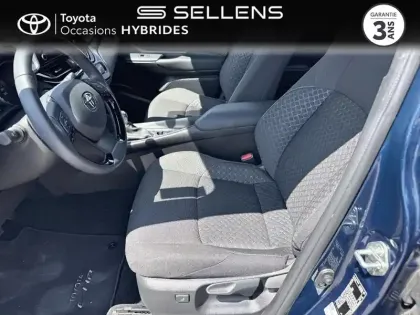Photo 10 Toyota C-HR  1.8 Hybride 122ch Dynamic Ultimate E-CVT