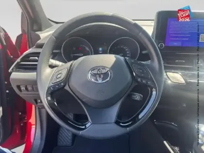 Photo 11 Toyota C-HR  2.0 Hybride 184ch Design Ultimate E-CVT