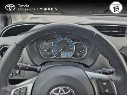 Photo 12 Toyota Yaris  HSD 100h Dynamic 5p Pack TSS