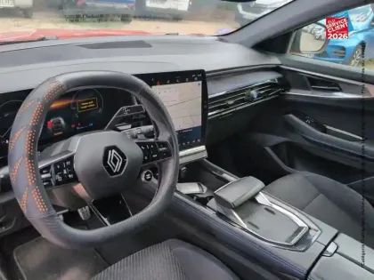 Photo 14 Renault Austral  1.2 E-Tech full hybrid 200ch Iconic esprit Alpine