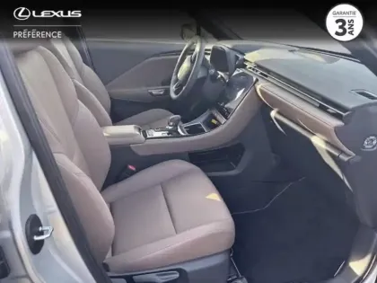 Photo 5 Lexus Lbx  1.5 136ch Elegant Pack Tech 2WD MY26