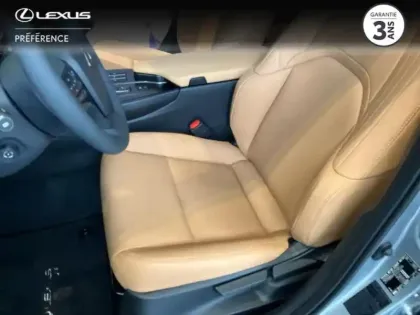 Photo 10 Lexus UX  300h F SPORT Design Pack Premium 2WD