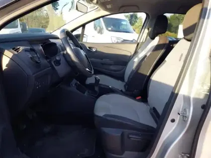 Photo 8 Renault Captur  TCe 90 Energy