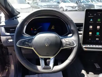 Photo 25 Renault Symbioz  E-Tech full hybrid 145