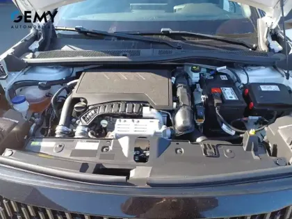 Photo 17 Peugeot 2008  PureTech 130 S&S EAT8