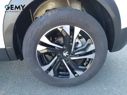 Photo 10 Peugeot 2008  PureTech 130 S&S EAT8