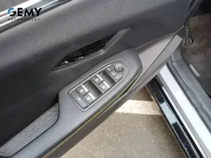 Photo 13 Renault Megane  E-Tech EV60 220 ch optimum charge