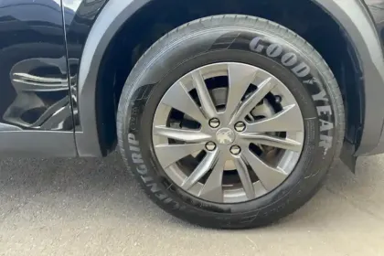 Photo 26 Peugeot 2008  PureTech 100 S&S BVM6