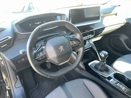 Photo 7 Peugeot 208  PureTech 100 S&S BVM6
