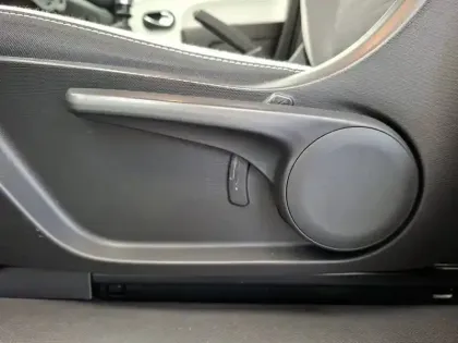 Photo 14 Renault Twingo  III 0.9 TCe 90 Energy E6C