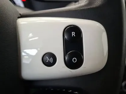 Photo 34 Renault Twingo  III 0.9 TCe 90 Energy E6C