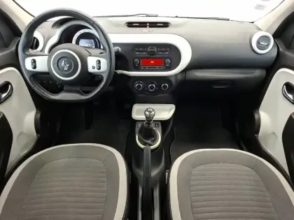 Photo 11 Renault Twingo  III 0.9 TCe 90 Energy E6C