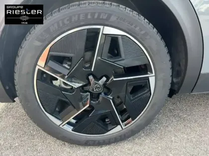 Photo 30 Peugeot 408  PHEV 225 e-EAT8