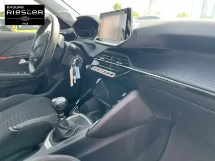 Photo 13 Peugeot 208  PureTech 100 S&S BVM6