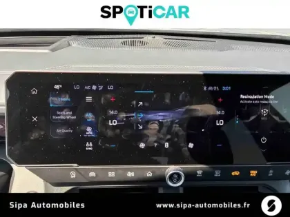 Photo 16 Jeep Compass  1.2 Turbo T3 145 ch BVR6 e-Hybrid 4x2