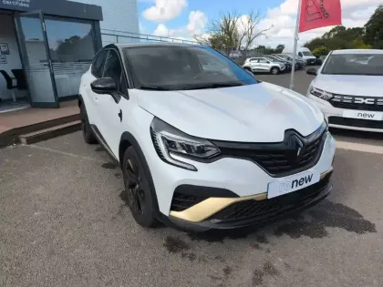 Photo 6 Renault Captur  E-Tech full hybrid 145