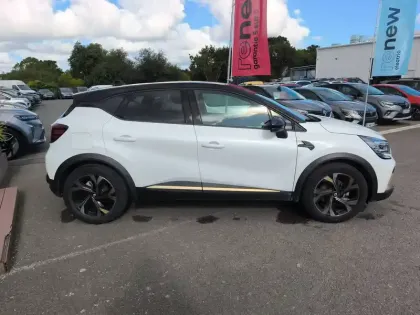 Photo 5 Renault Captur  E-Tech full hybrid 145