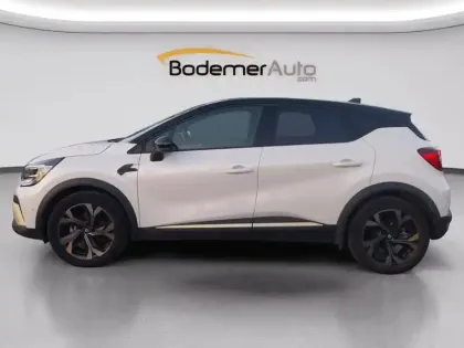 Photo 22 Renault Captur  E-Tech full hybrid 145