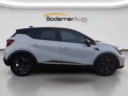 Photo 26 Renault Captur  E-Tech full hybrid 145
