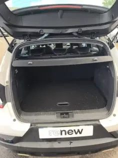 Photo 10 Renault Captur  E-Tech full hybrid 145