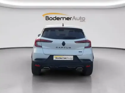 Photo 24 Renault Captur  E-Tech full hybrid 145