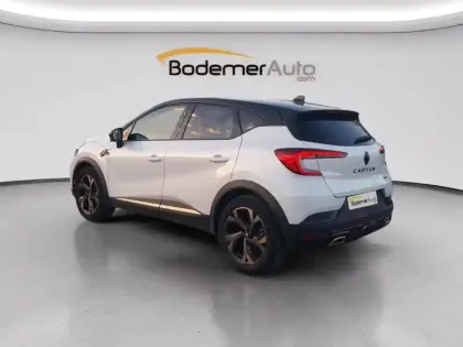 Photo 23 Renault Captur  E-Tech full hybrid 145