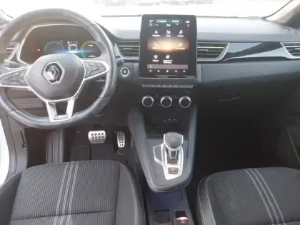 Photo 30 Renault Captur  E-Tech full hybrid 145