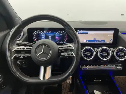 Photo 46 Mercedes GLA  200 d 8G-DCT