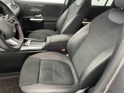 Photo 39 Mercedes GLA  200 d 8G-DCT