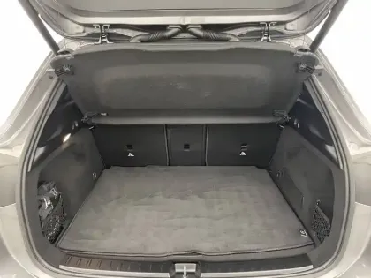Photo 38 Mercedes GLA  200 d 8G-DCT