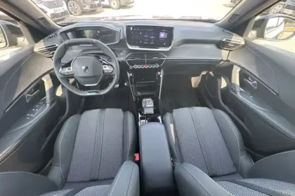 Photo 10 Peugeot 2008  Hybrid 145 e-DCS6