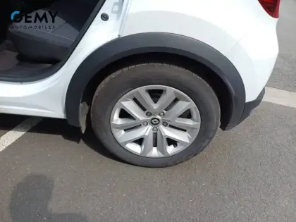 Photo 10 Renault Captur  E-Tech 145 - 21