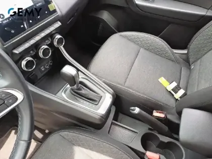 Photo 11 Renault Captur  E-Tech 145 - 21