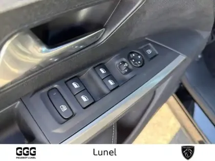 Photo 11 Peugeot 3008  Hybrid 136 e-DCS6