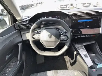 Photo 8 Peugeot 308  Hybrid 136 e-DCS6