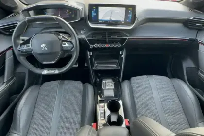Photo 11 Peugeot 208  Electrique 50 kWh 136ch