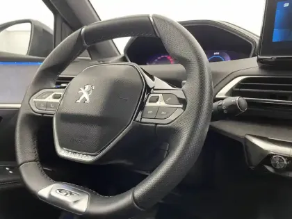 Photo 28 Peugeot 3008  Hybrid 136 e-DCS6